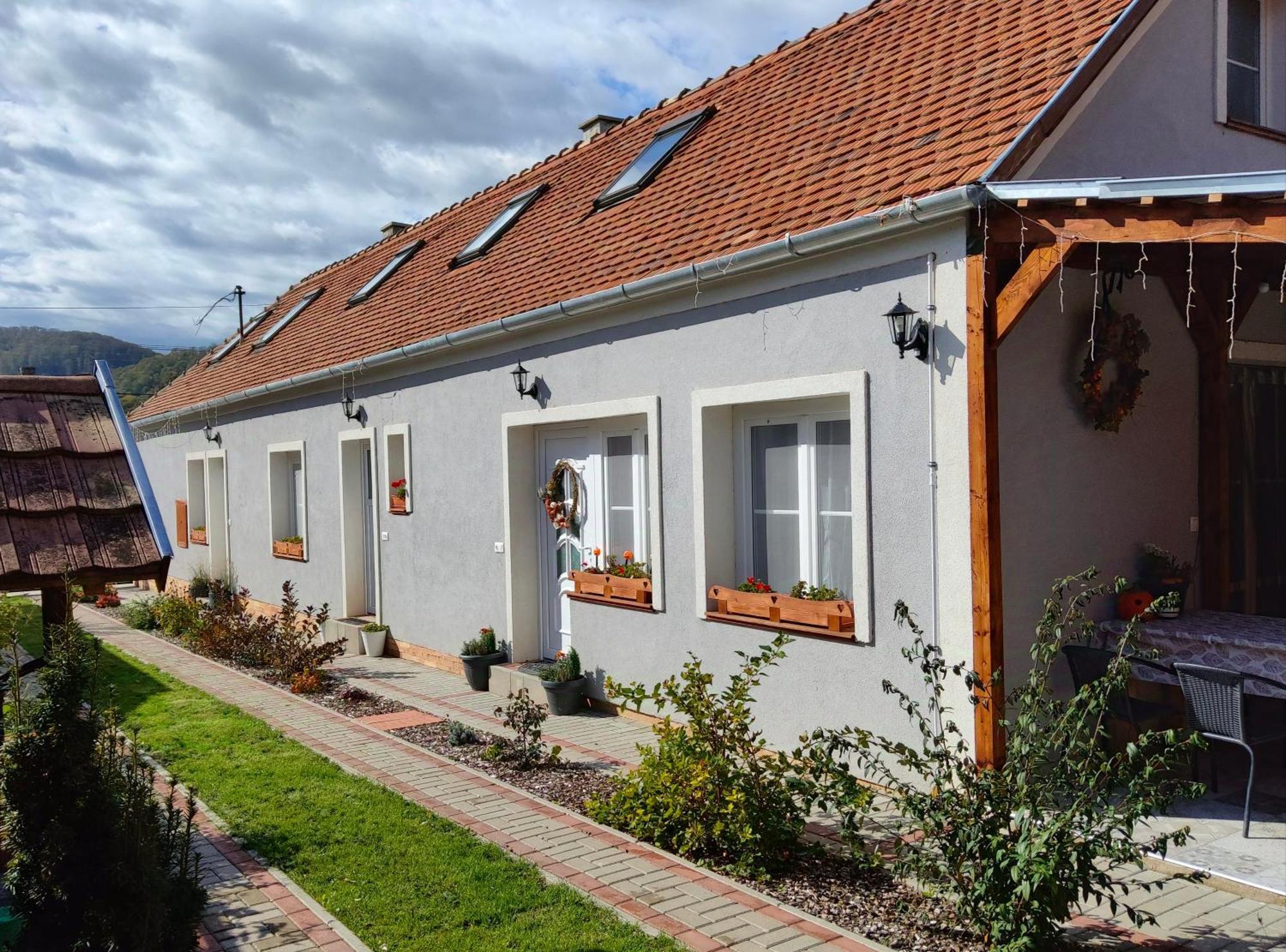 Borostyankut Wellness Home Баконьбель Экстерьер фото